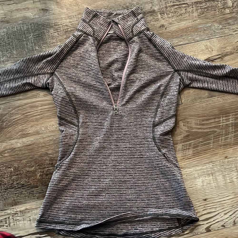 Lululemon quarter zip, On The Move